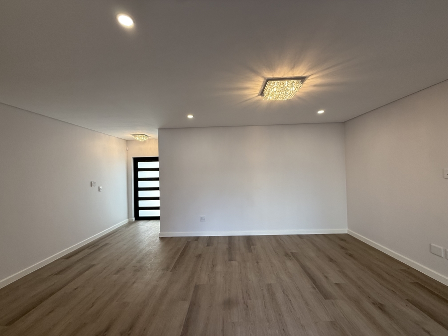 4 Bedroom Property for Sale in Sandown Western Cape
